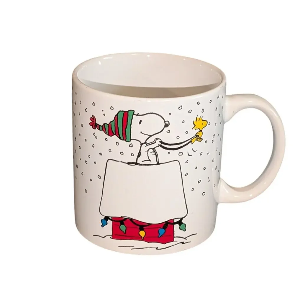 Peanuts Christmas Chillin Snoopy on Dog House Ceramic 20 oz. Coffee Tea Mug Cup